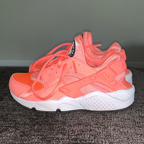 pink nike shocks